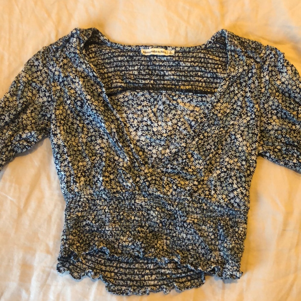Floral small top Abercrombie and fitch